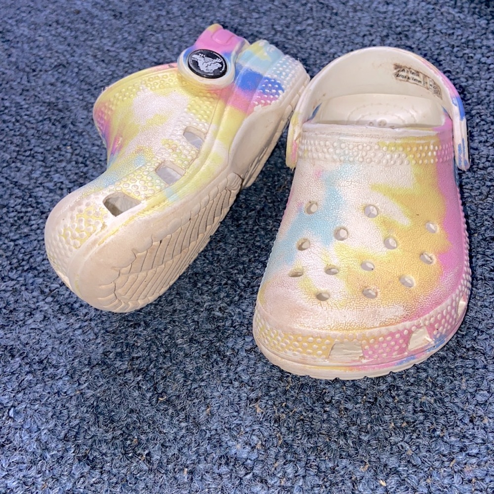 Pastel Tie-Die crocs